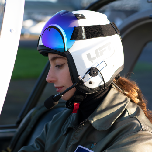 Lift AV1KOR Helmet Medium Bose A20 GA Twin Plug